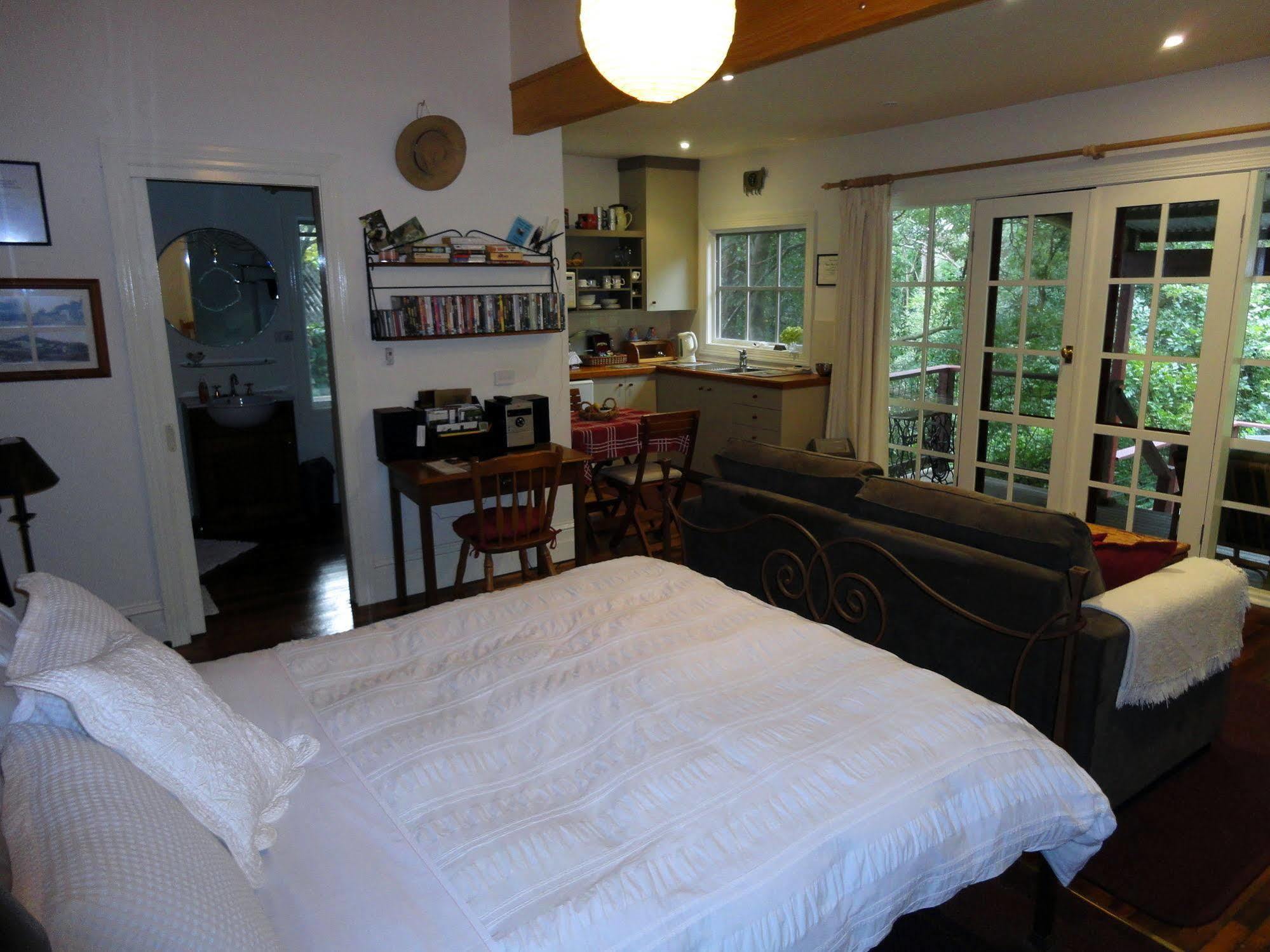 בלגרייב Stone'S Throw Cottage Bed And Breakfast מראה חיצוני תמונה