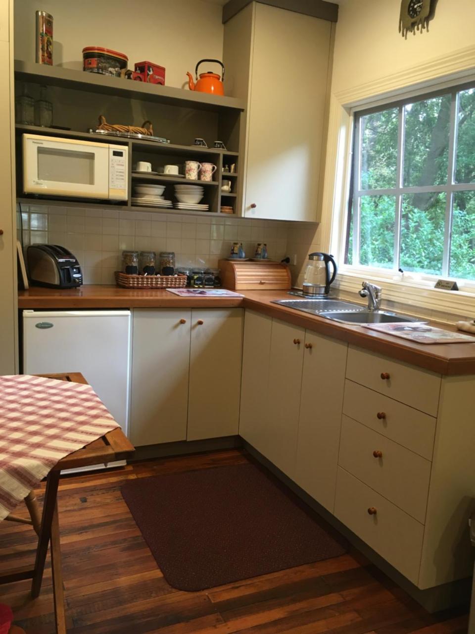 בלגרייב Stone'S Throw Cottage Bed And Breakfast מראה חיצוני תמונה